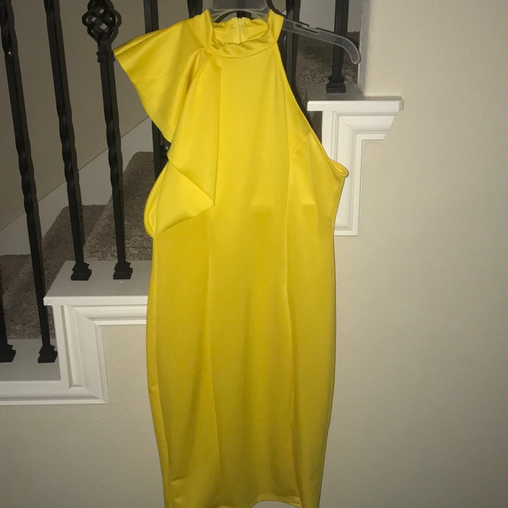 Stylish fitted yellow dress